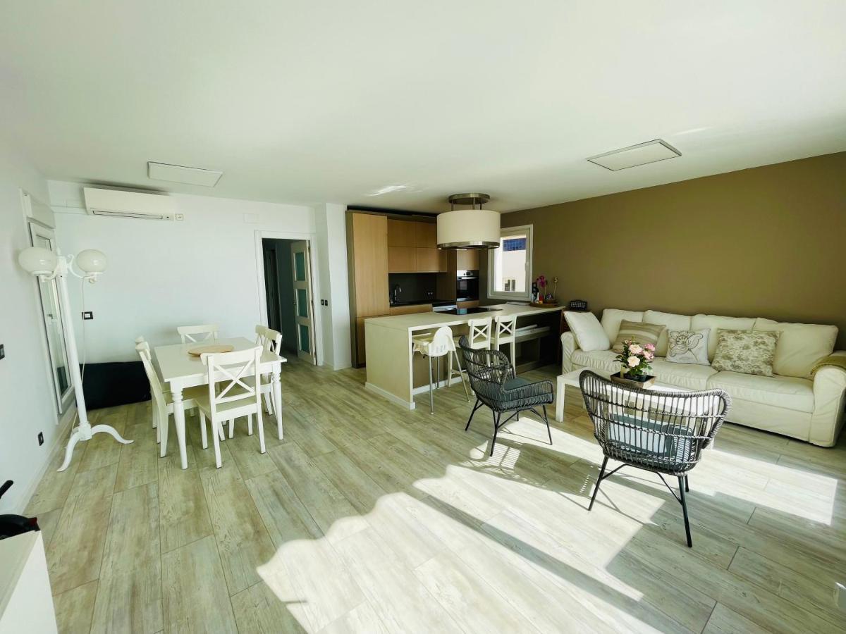 Apartament La Marina2 Seaview With Amazing Terrace Sitges Zewnętrze zdjęcie